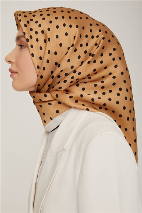 Armine Sura İpek Eşarp 22Ka8817 02