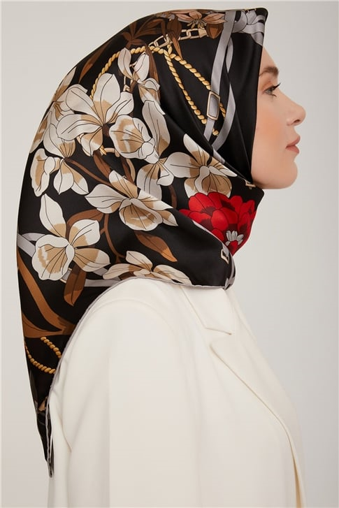 Armine Sura İpek Eşarp 22Ka8827 06