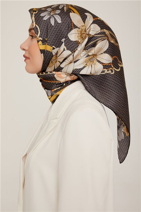 Armine Sura İpek Eşarp 22Ka8827 32