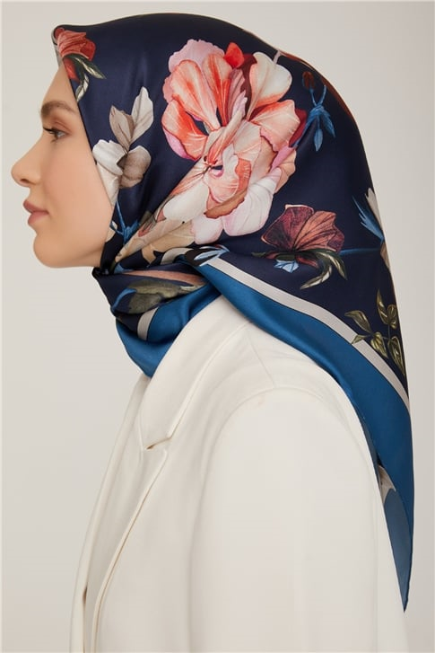 Armine Sura İpek Eşarp 22Ka8831 01