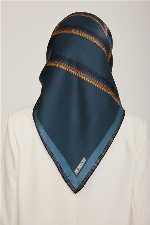 Armine Sura İpek Eşarp 22Ka8833 01