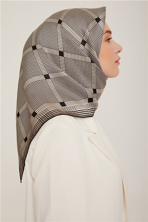 Armine Sura İpek Eşarp 22Ka8838 09