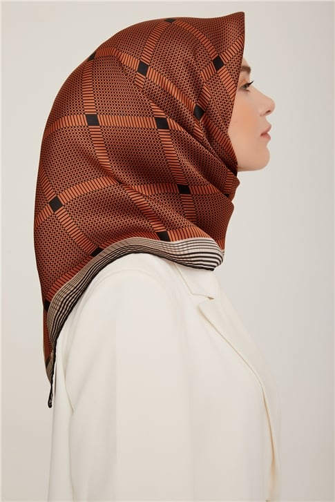 Armine Sura İpek Eşarp 22Ka8838 37