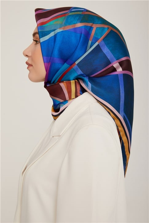 Armine Sura İpek Eşarp 22Ka8843 3 02