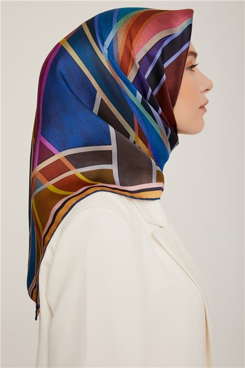 Armine Sura İpek Eşarp 22Ka8843 3 02