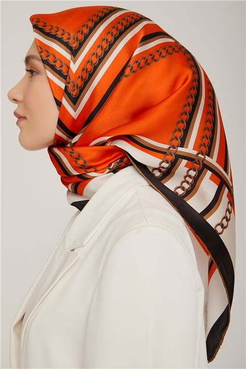 Armine Sura İpek Eşarp 22Ka8845 05