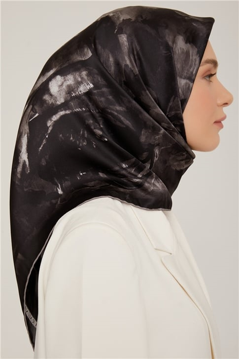 Armine Sura İpek Eşarp 22Ka8847 01