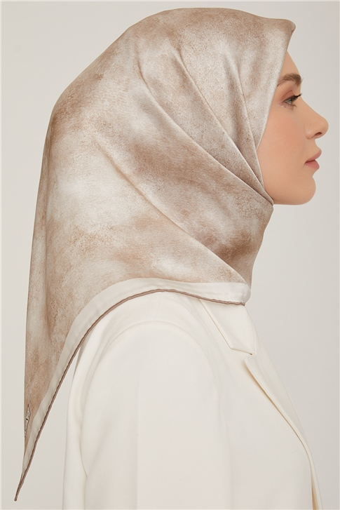 Armine Sura İpek Eşarp 22Ka8849 10