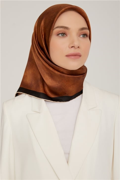 Armine Sura İpek Eşarp 22Ka8849 34