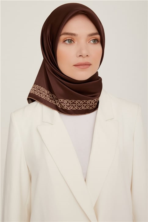 Armine Sura İpek Eşarp 22Ka8855 32 34