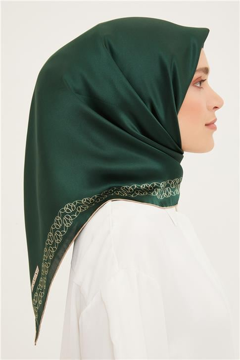 Armine Sura İpek Eşarp 22Ka8855 32 35