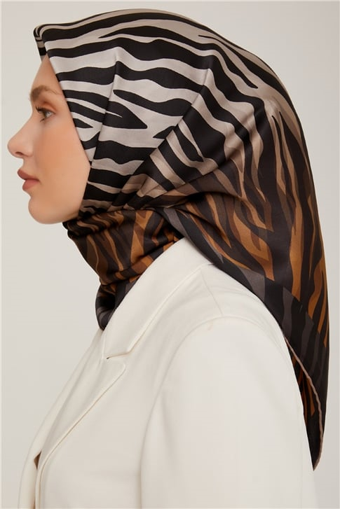 Armine Sura İpek Eşarp 22Ka8856 2 20
