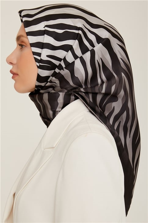 Armine Sura İpek Eşarp 22Ka8856 2 53