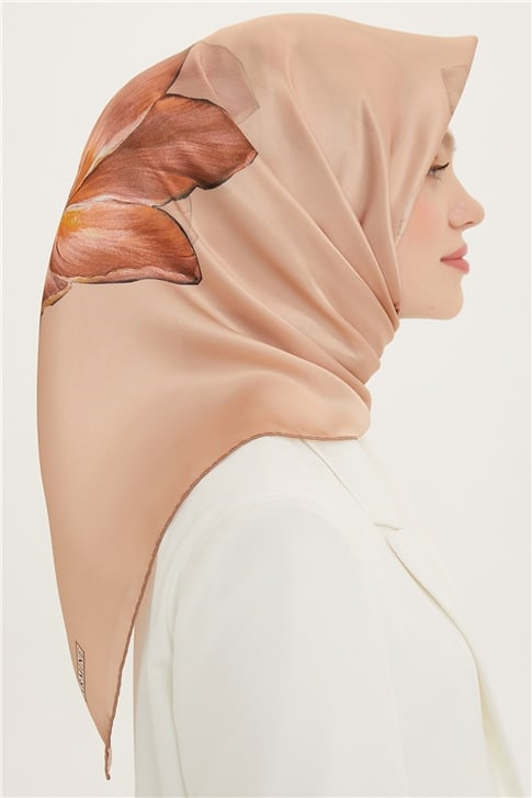 Armine Sura İpek Eşarp 22Ya8737 35 36