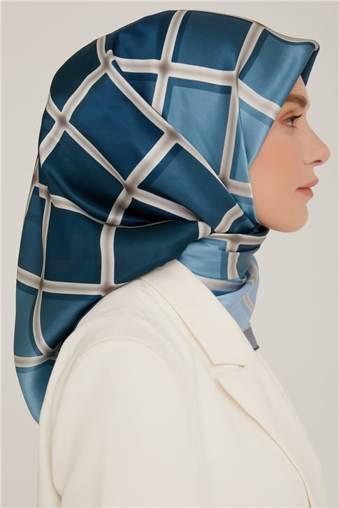 Armine Sura İpek Eşarp 22Ya8738 02