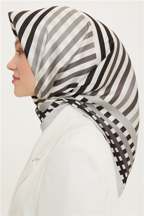 Armine Sura İpek Eşarp 22Ya8739 52