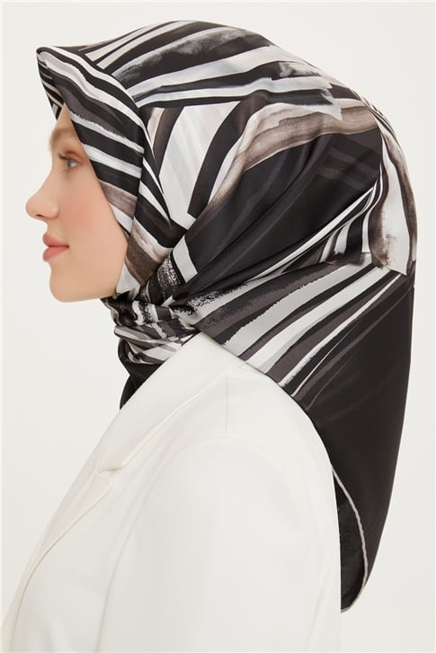 Armine Sura İpek Eşarp 22Ya8757 05