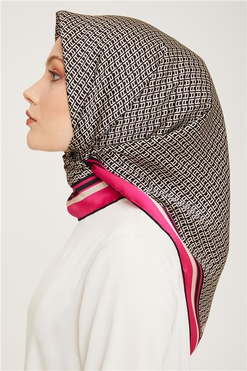 Armine Sura İpek Eşarp 23Ka9026 36