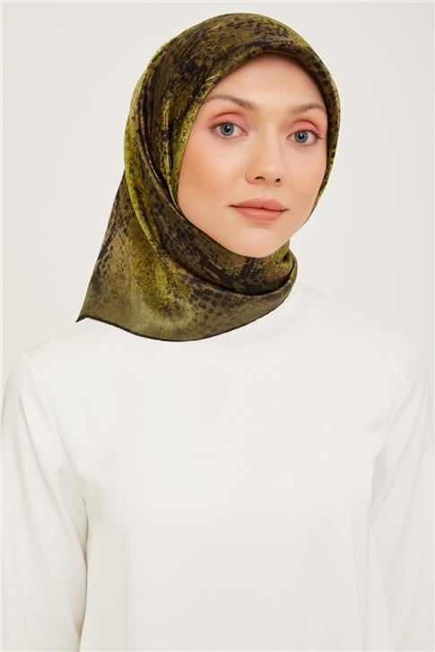Armine Sura İpek Eşarp 23Ka9032 31 33