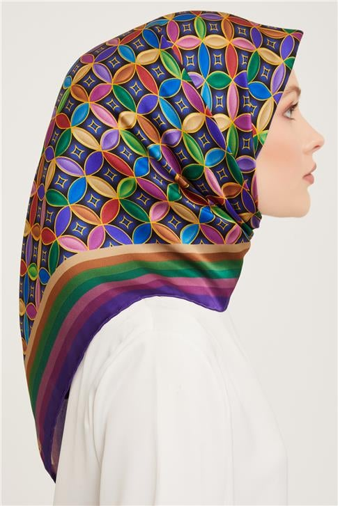 Armine Sura İpek Eşarp 23Ka9036 5 01