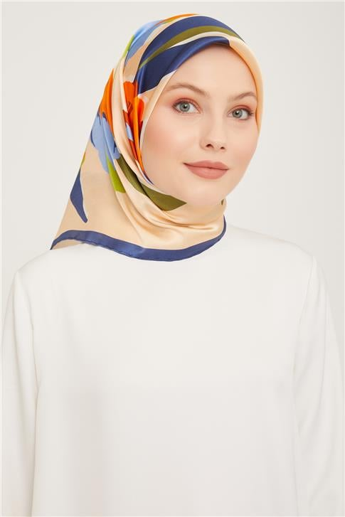 Armine Sura İpek Eşarp 23Ka9042 33