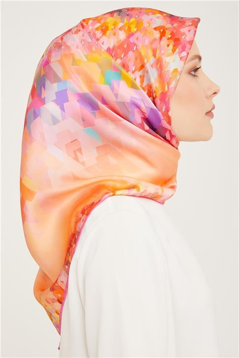 Armine Sura İpek Eşarp 23Ka9043 01