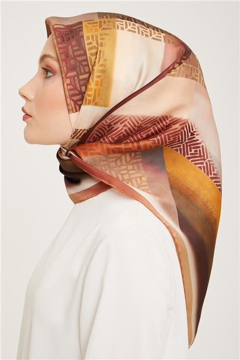 Armine Sura İpek Eşarp 23Ka9044 04