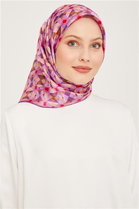 Armine Sura İpek Eşarp 23Ka9045 01