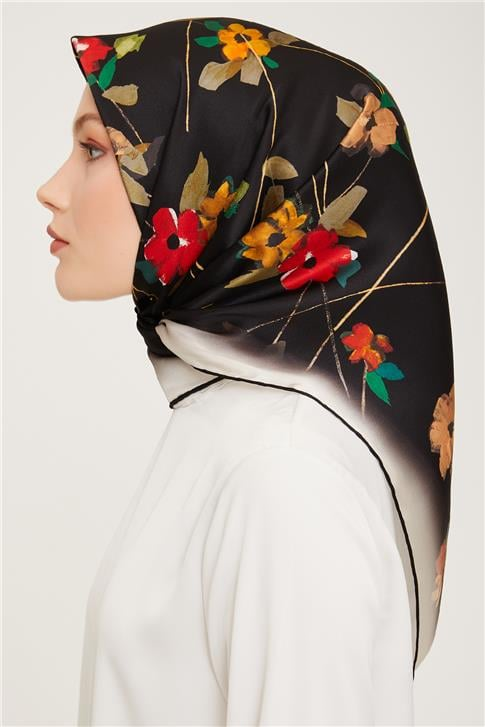 Armine Sura İpek Eşarp 23Ka9048 04
