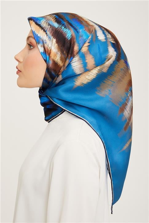 Armine Sura İpek Eşarp 23Ka9049 04