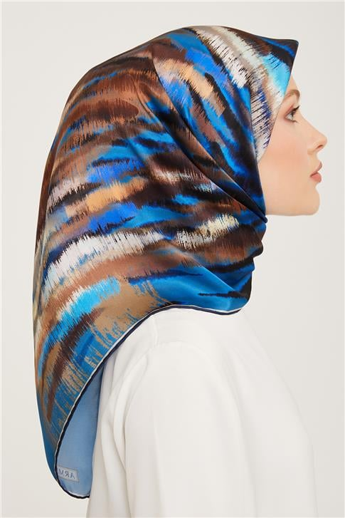 Armine Sura İpek Eşarp 23Ka9049 04