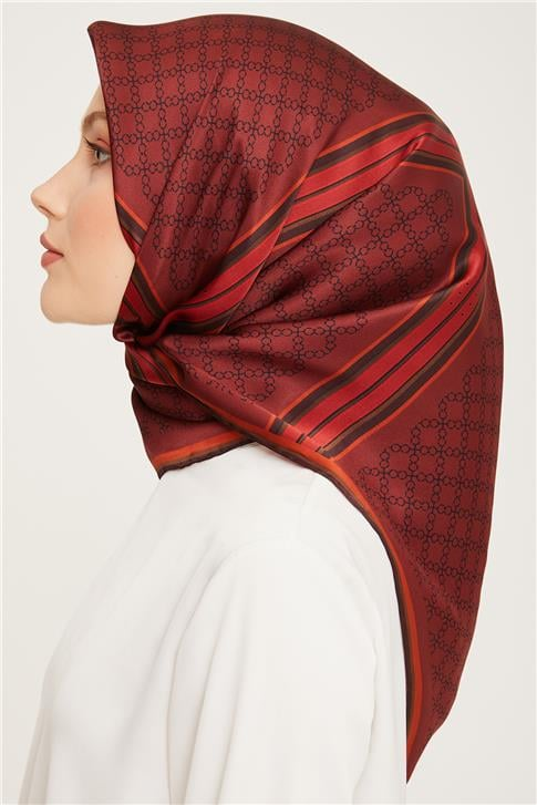 Armine Sura İpek Eşarp 23Ka9054 02
