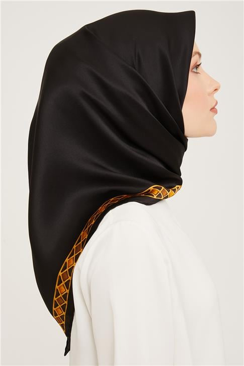 Armine Sura İpek Eşarp 23Ka9057 31 03