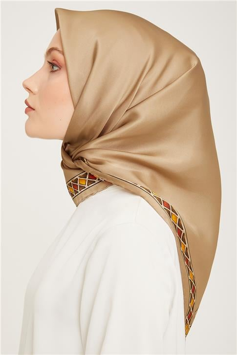 Armine Sura İpek Eşarp 23Ka9057 31 37