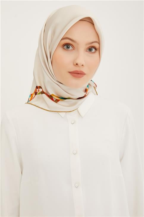 Armine Sura İpek Eşarp 23Ya8908 02
