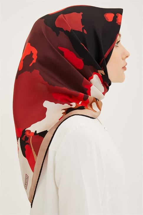 Armine Sura İpek Eşarp 23Ya8935 02