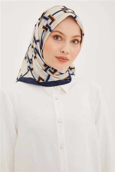 Armine Sura İpek Eşarp 23Ya8940 02