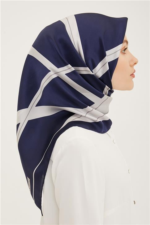 Armine Sura İpek Eşarp 23Ya8945 05