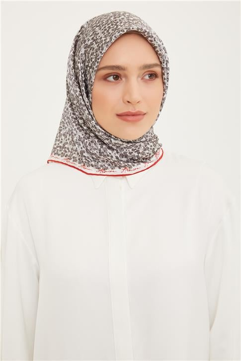 Armine Sura İpek Eşarp 23Ya8947 6 06