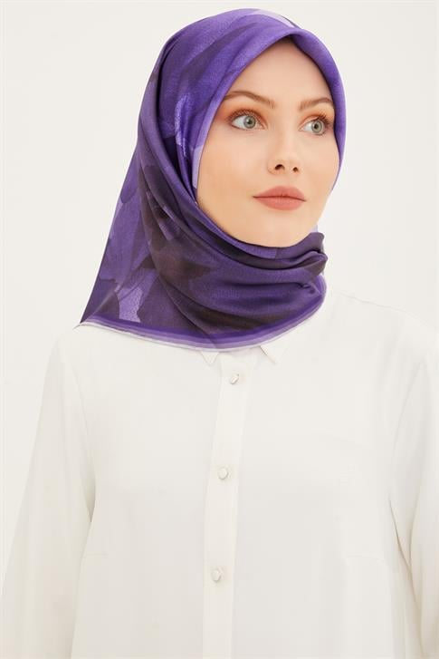 Armine Sura İpek Eşarp 23Ya8953 04