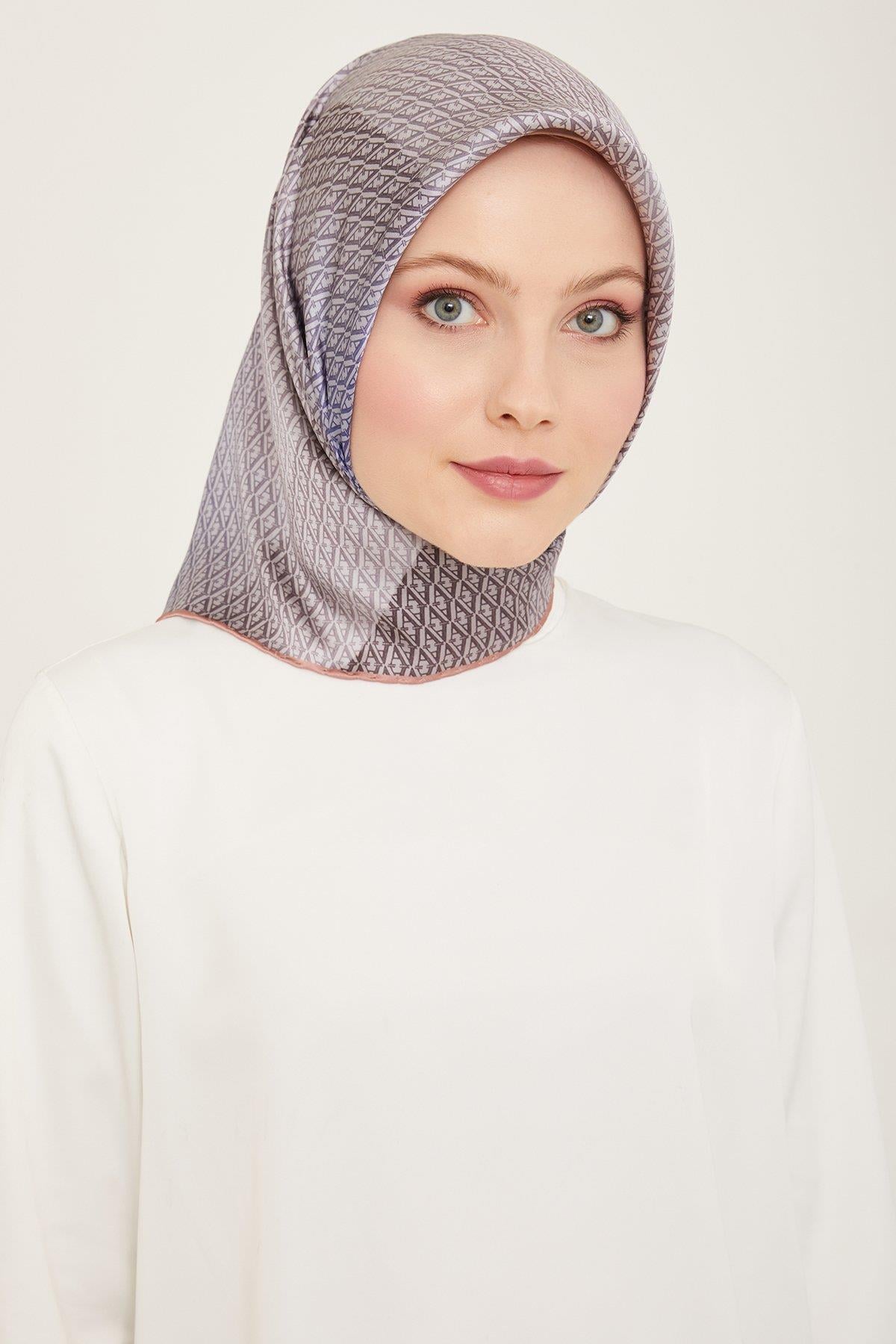 Armine Sura İpek Eşarp 9104-85