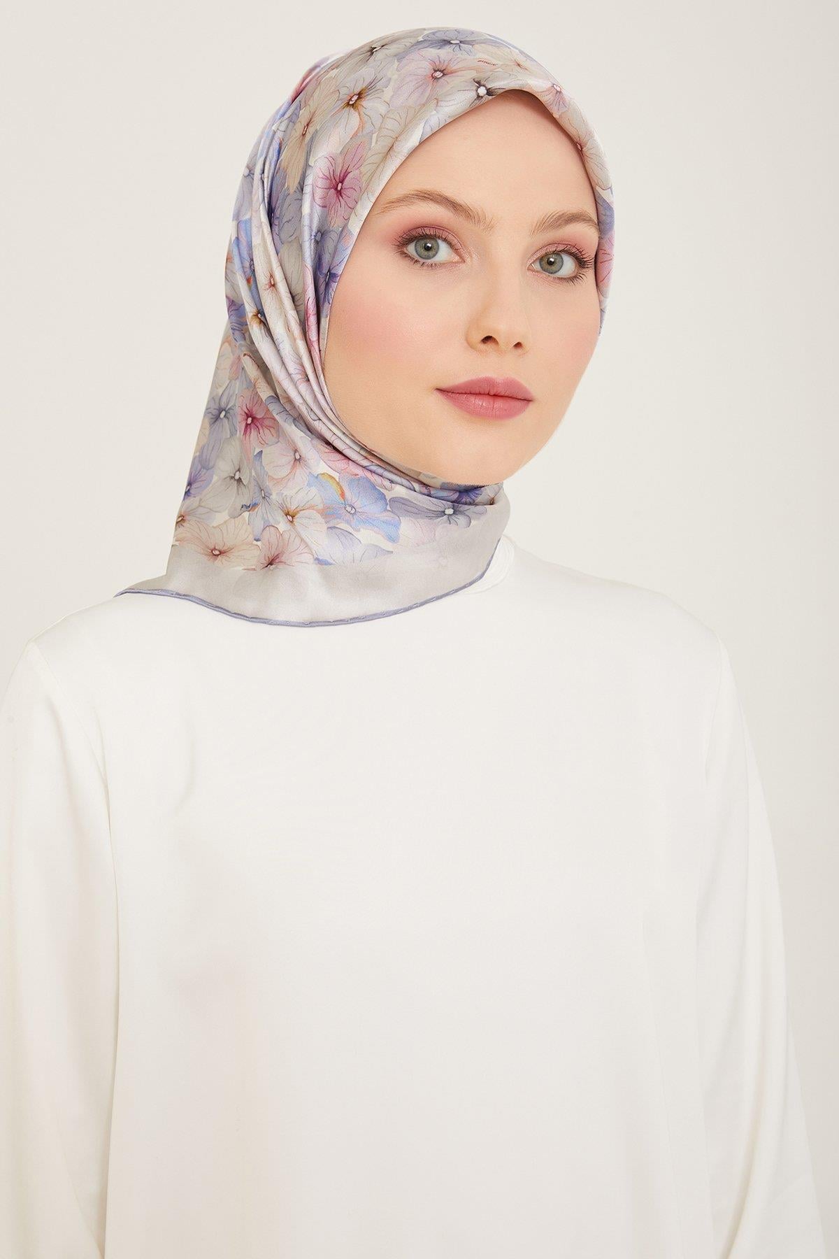 Armine Sura İpek Eşarp 9108-21