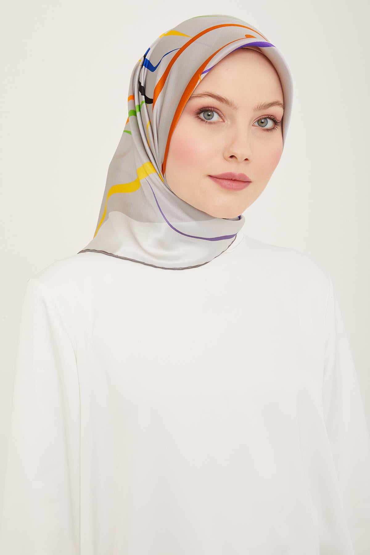 Armine Sura İpek Eşarp 9115-35