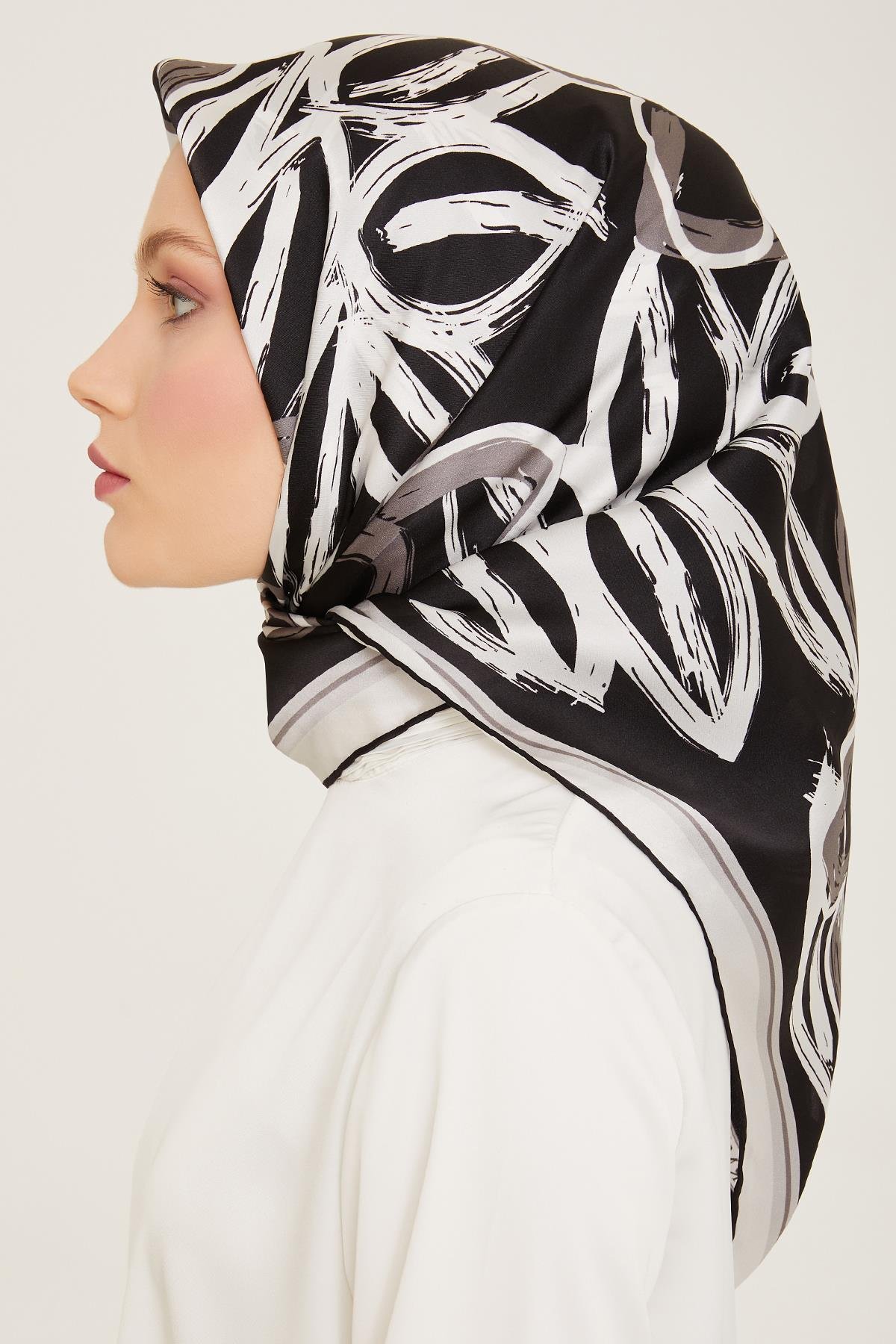 Armine Sura İpek Eşarp 9123-01