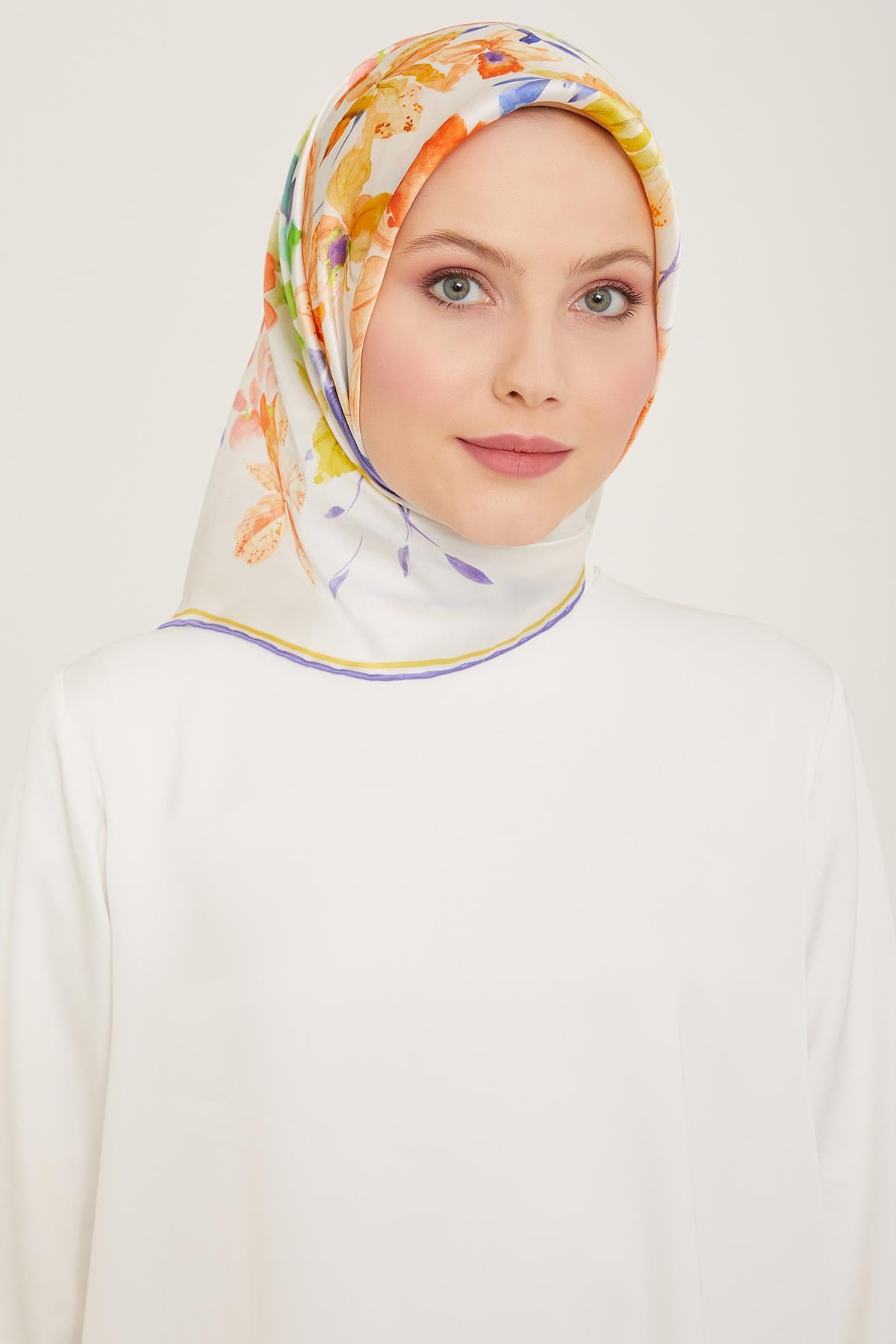 Armine Sura İpek Eşarp 9127-03
