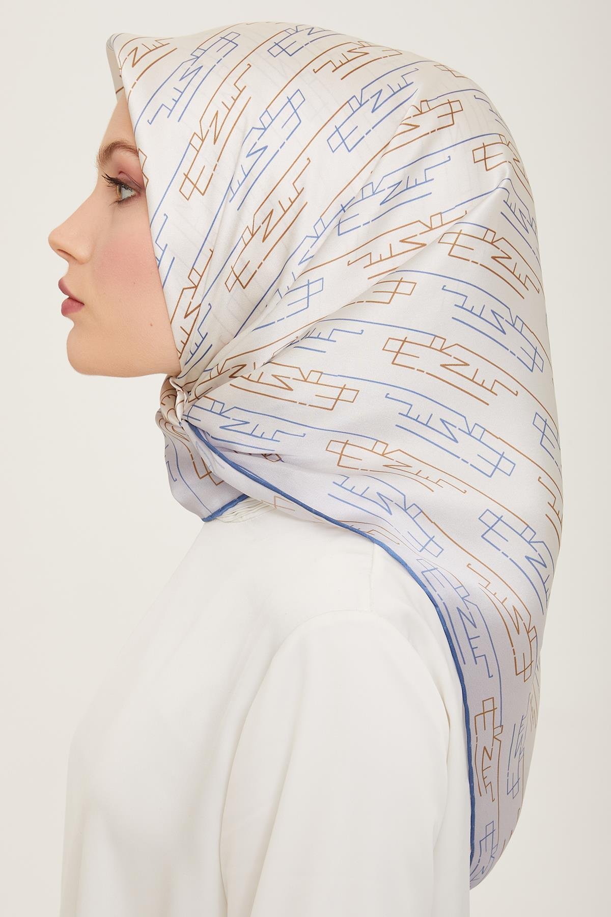 Armine Sura İpek Eşarp 9142-04