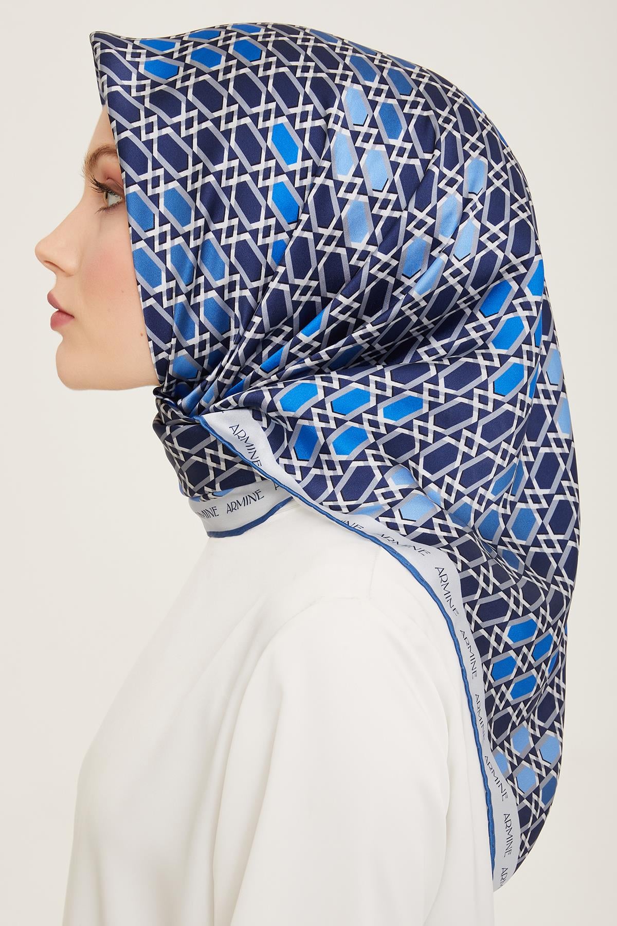 Armine Sura İpek Eşarp 9144-35