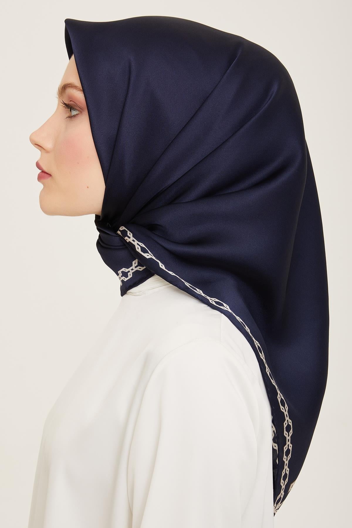 Armine Sura İpek Eşarp 9154-04S