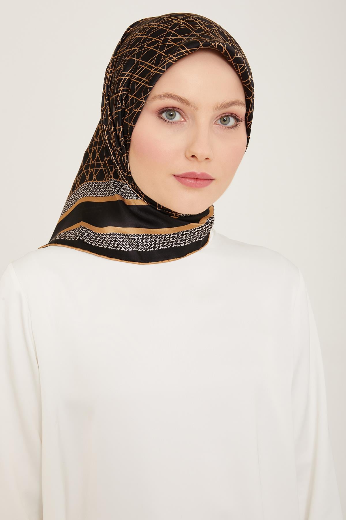Armine Sura İpek Eşarp 9167-02