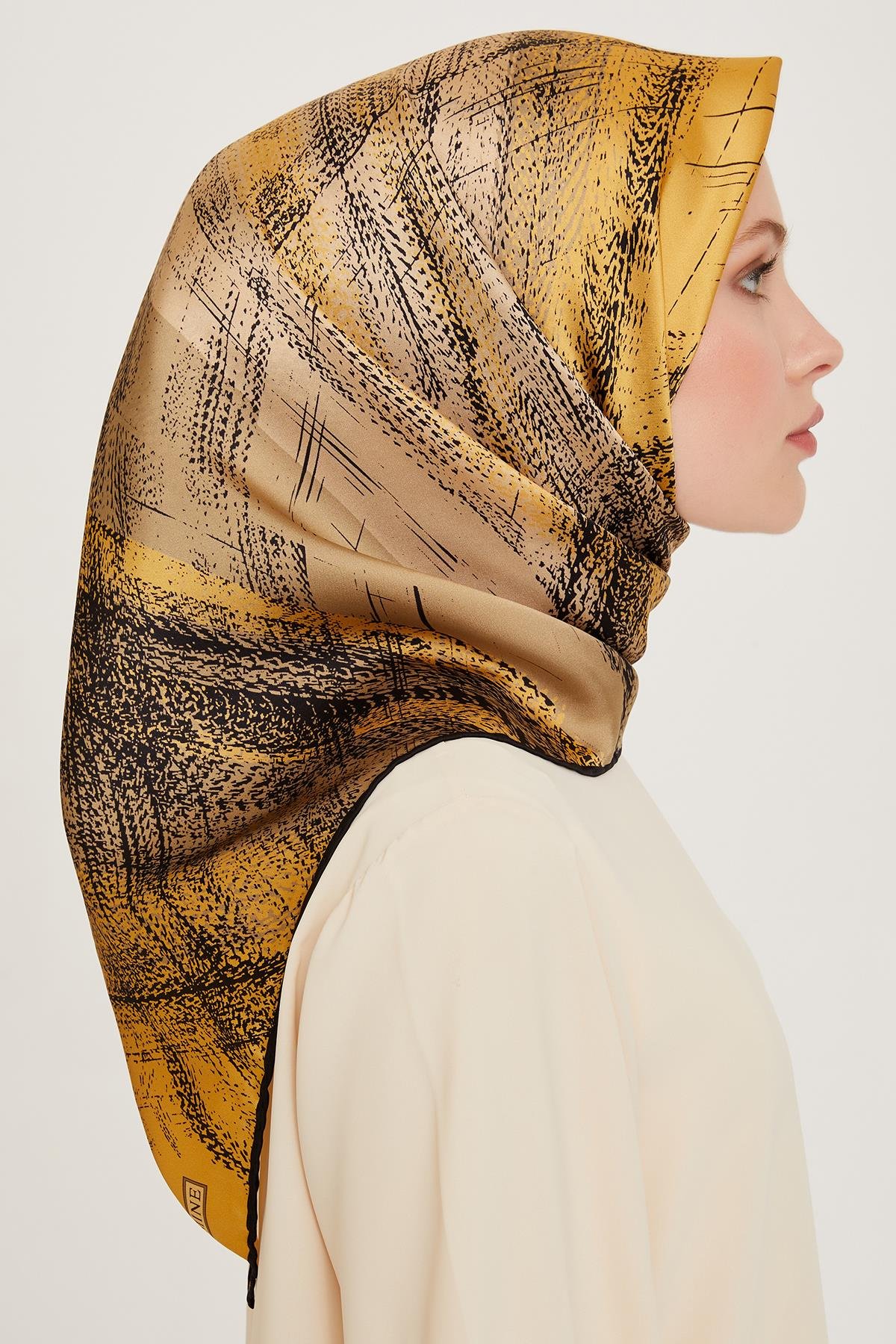Armine Sura İpek Eşarp 9236-05